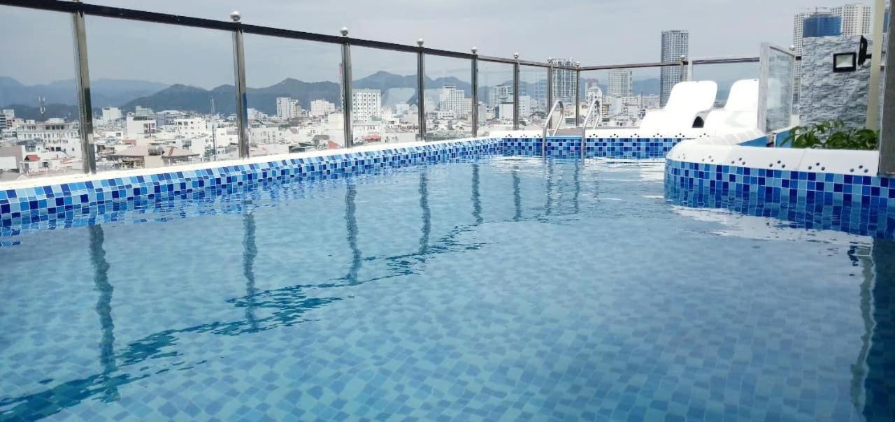 נה טראנג Sen Vang Luxury Hotel מראה חיצוני תמונה