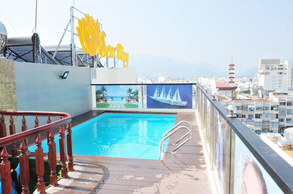 נה טראנג Sen Vang Luxury Hotel מראה חיצוני תמונה
