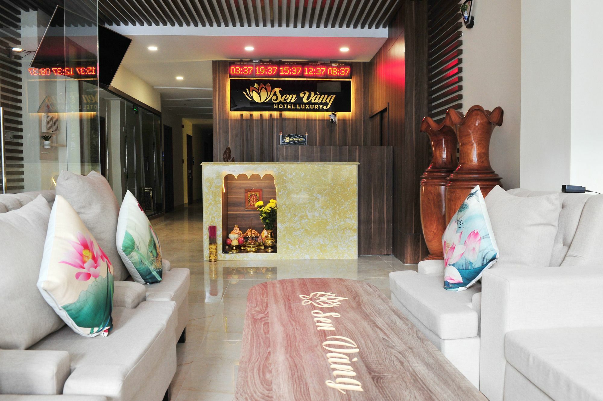נה טראנג Sen Vang Luxury Hotel מראה חיצוני תמונה